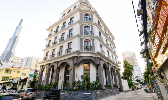 Hang Xanh Apartment | The Spring House