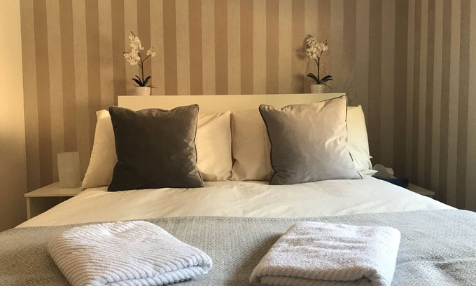 Oxford House | The St Clements Townhouse Bijou central