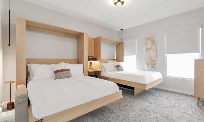 Asbury Park Hotel | The St. Laurent: DBL DBL - Sleeps 4