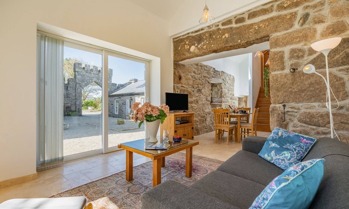 Pendeen House | The Stables at The Old Vicarage