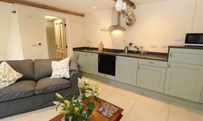 South Crossland House | The Stables