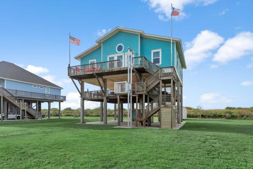 Crystal Beach House | The Star-Spangled Cottage