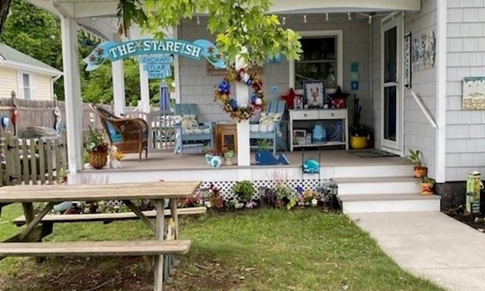 Villas House | The Starfish House.PET FRIENDLY & just a few minutes from the Delaware Bay!