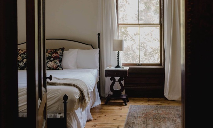 Pond Eddy House | The Starling at Pond Eddy, Riverhouse: Boardinghouse Rooms