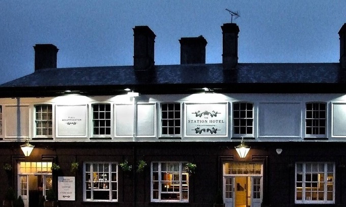Ipswich Bed & Breakfast | The Station Hotel