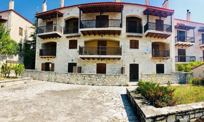 Karpenisi House | The Stone House (Gorianades)