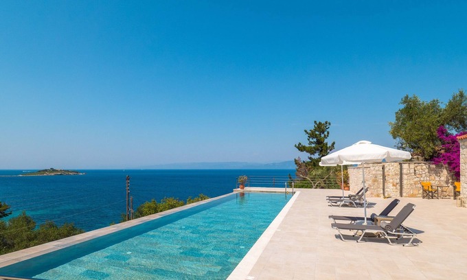 Katsimatika Villa | The Stone House - Three Bedroom Villa, Sleeps 6