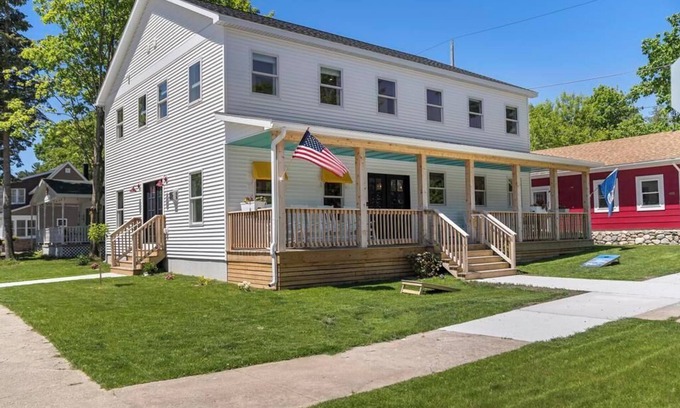 Charlevoix House | The Storehouse Charlevoix, MI - New Construction!