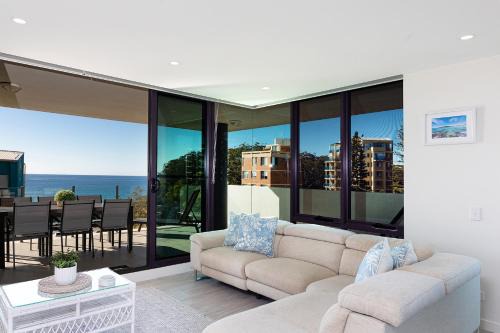 Forster Apartment | The Strand 602