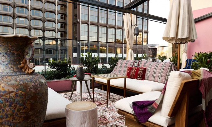 Darlinghurst Hotel | The Strand Hotel