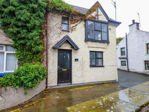 Cemaes Bay House | The Studio Cottage