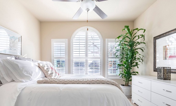 Visalia House | The Suite Escape Near the Giant Sequoias