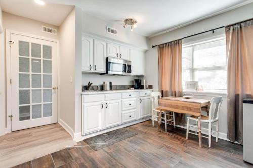 Franklin House | The Suite Spot 1 bedroom
