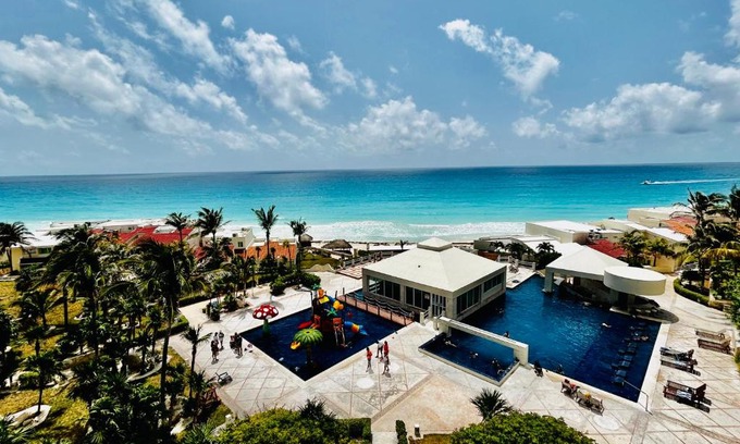 Zona Hotelera Apartment | The Suites of Solymar