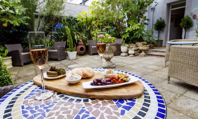 Chysauster Bed & Breakfast | The Summer House