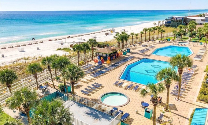 Panama City Beach Condo | The Summit 611