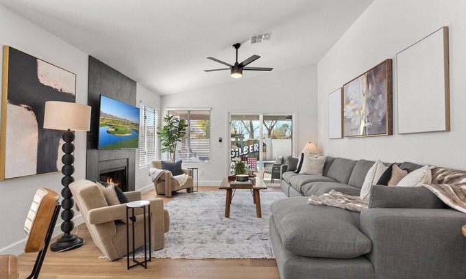 The Islands House | The Sunseeker near downtown Gilbert w/optional heated pool