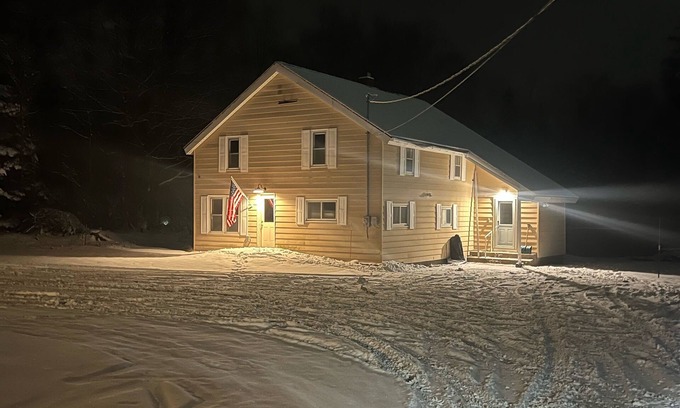 Munising Cabin | The Superior Lodge - Located On Trail - Pictured Rocks Lakeshore, Munising MI