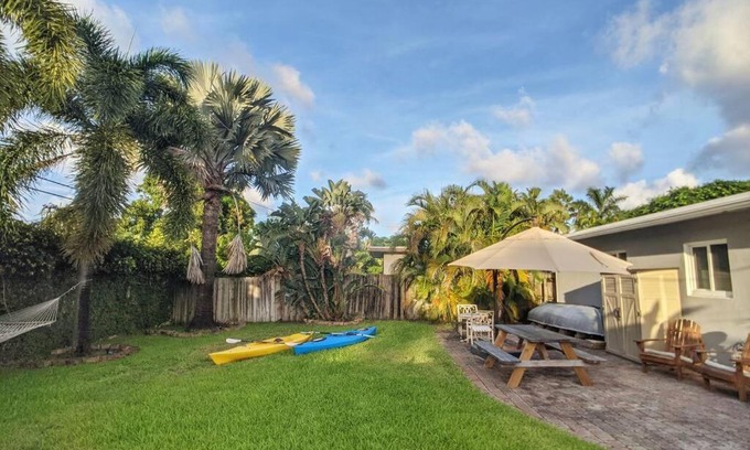 Middle River Terrace House | The Surf House