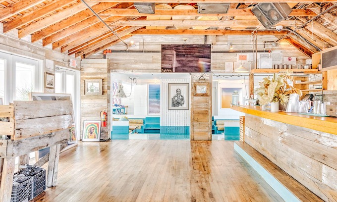 Montauk Hotel | The Surf Lodge