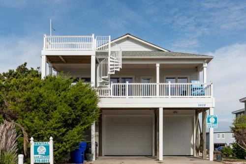 Oak Island House | The Surf Shack by Oak Island Accommodations