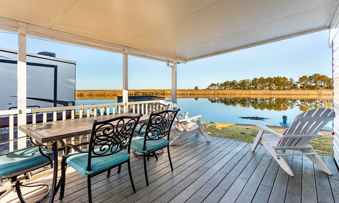 Sandbridge Cottage | The Surf Shack H2O! Radiant Rich Sunsets From Back Back Bay to Sandbridge Beach!
