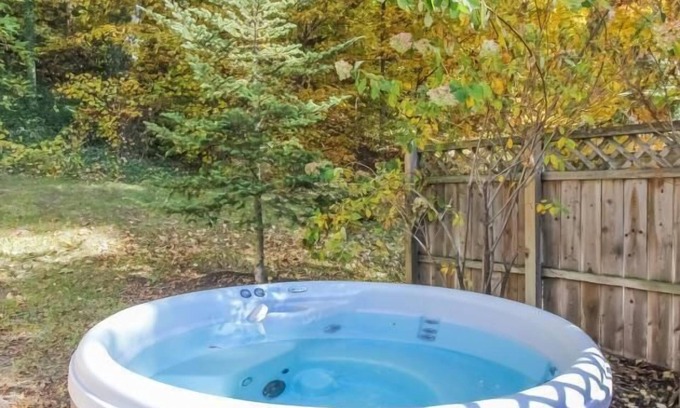 Saugatuck Villa | The Swallow - Three Bedroom Villa, Sleeps 7