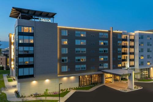 Indianapolis Hotel | The Tallison Hotel, a Tribute Portfolio Hotel