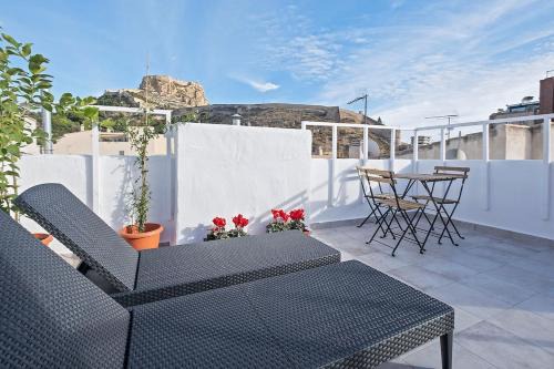 San Anton Apartment | The terrace of Santa Barbara