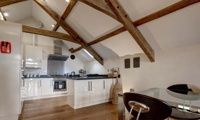 Rhyd-y-clafdy House | The Threshing Barn