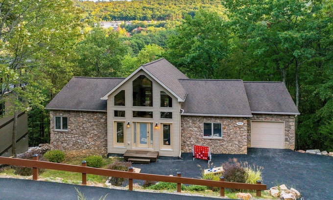 McGaheysville House | The Timberline Lodge