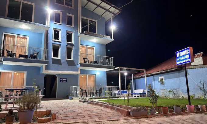 Pamukkale City Centre Hotel | The Titanic House