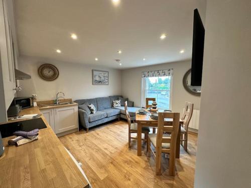Wells-next-the-Sea Apartment | The Top Deck, Wells-next-the-Sea