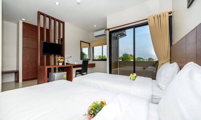 Talat Nuea Hotel | The Topaz Residence