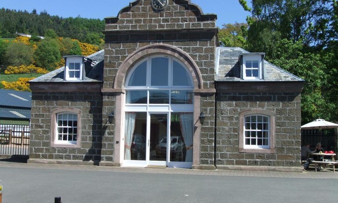 Perth House | The Towerview Coach Houses