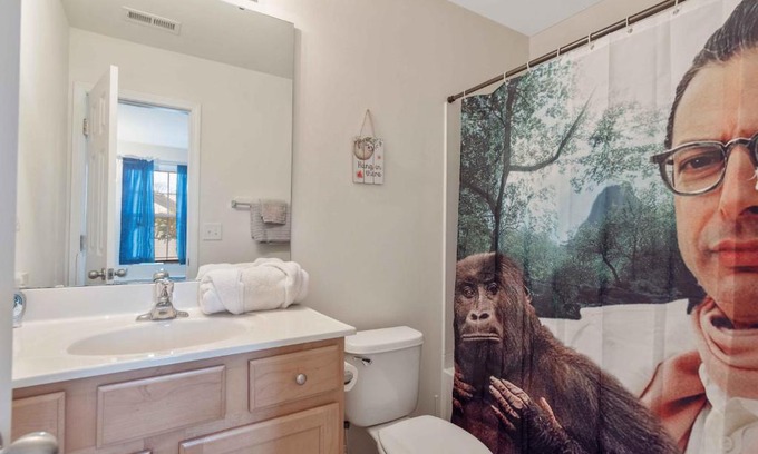 Northeast Raleigh Apartment | The townhouse by the greenway- Perfect Relocation or Vacation!