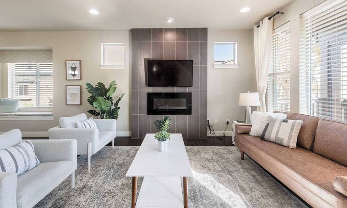 Cedar Hills House | The Treasure on Burlwood Ln #41592