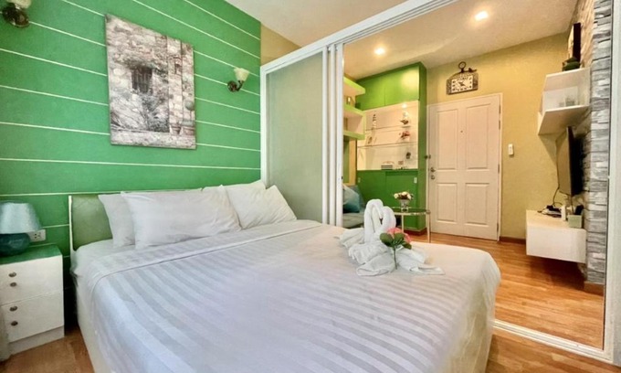 Hua Hin Apartment | The trust huahin resort condo greeny room
