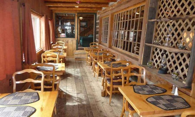Twin Lakes Hotel | The Twin Lakes Inn