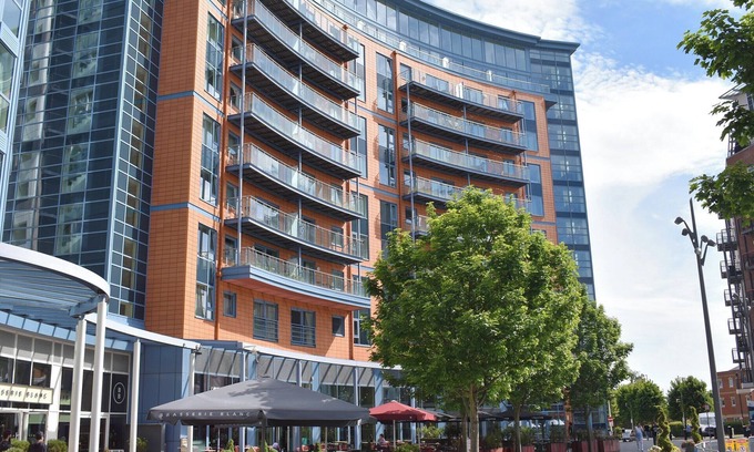 Portsmouth Cottage | The Two Bedroom Balcony View