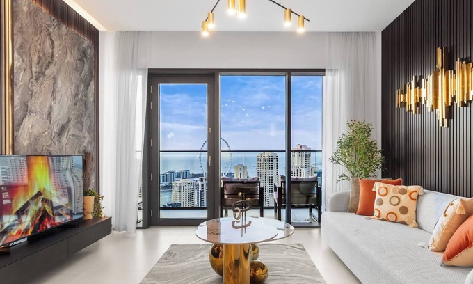 Al Wasl Apartment | The Ultimate Luxury - Dubai Eye & Marina Views