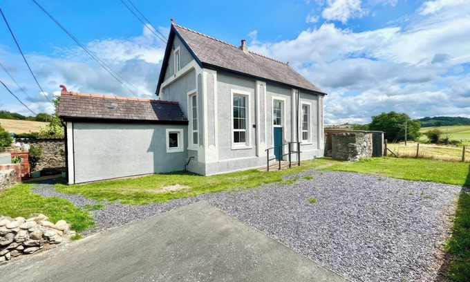 Henryd Cottage | THE VESTRY CONWY, romantic, character holiday cottage in Conwy