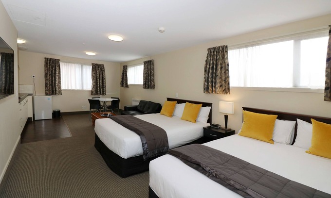 Dunedin City Centre Hotel | The Victoria Hotel Dunedin