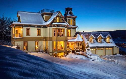 Steamboat Springs House | The Victorian Chalet