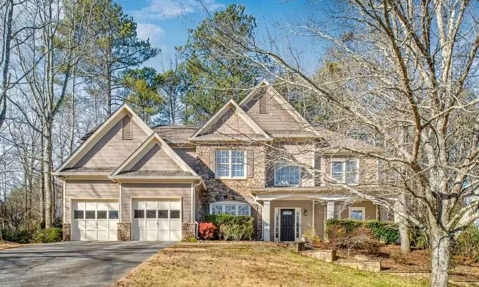 Johns Creek House | The Victorian Serenity at Johns Creek