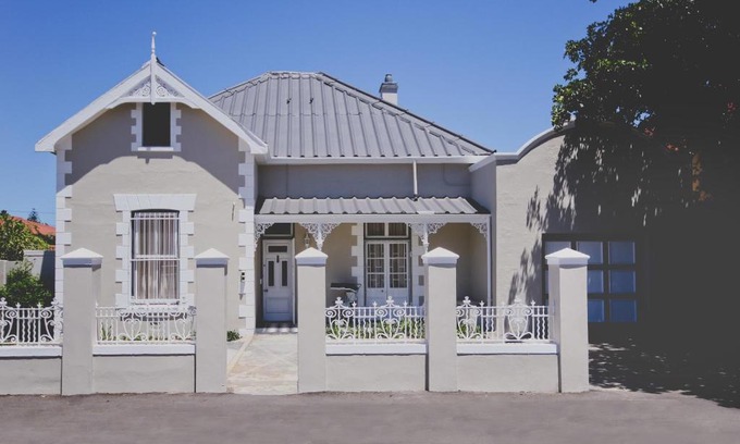 Strand Bed & Breakfast | The Victorian Strand