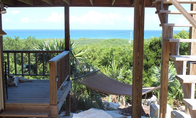 Gregory Town House | The View at Surfer's Beach (Lower Unit Only)
