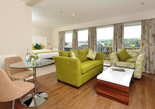 Woolley Moor Hotel | The View at the White Horse Woolley Moor