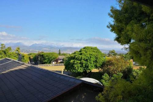 Bellville Apartment | The View Upstairs - A spacious apartment with a view