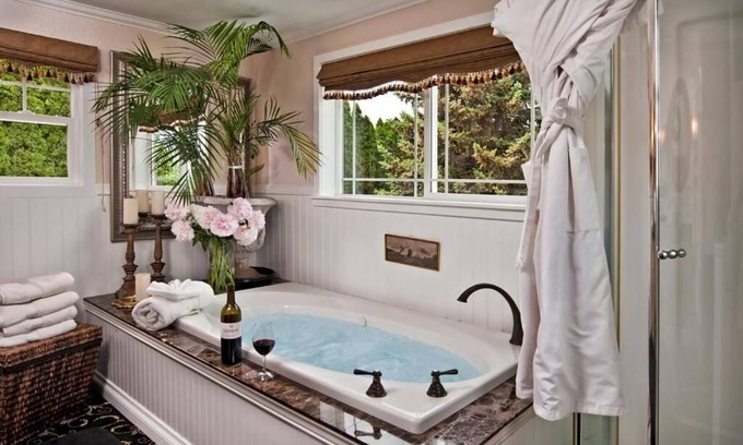 Grandview Other | The Villa Vista & The Irish House Suite